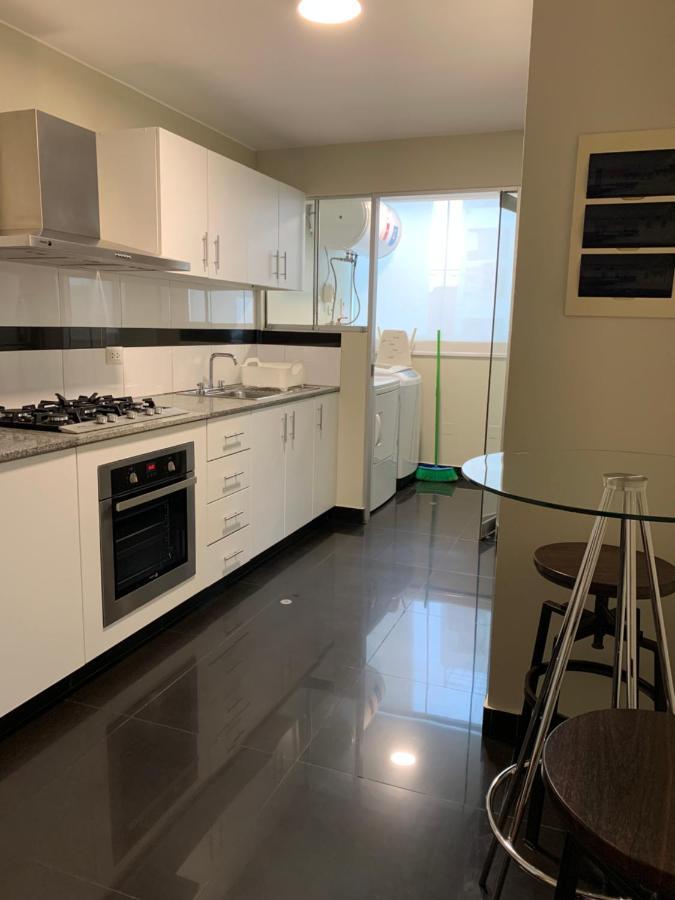 Mla Apartments - Alcanfores Lima Bagian luar foto